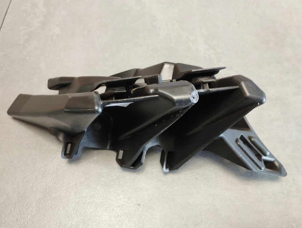 Seat Leon IV 2024 BUMPER SLIDE LEFT REAR 5FA807377