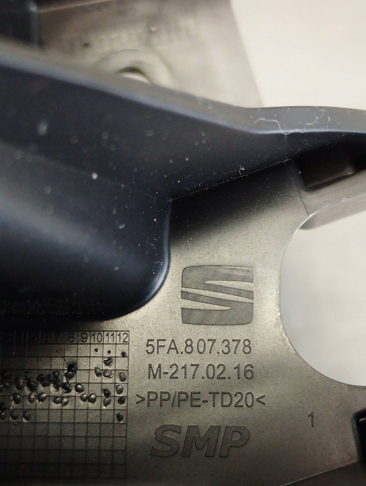 Seat Leon IV 2024 BUMPER SLIDE RIGHT REAR 5FA807378