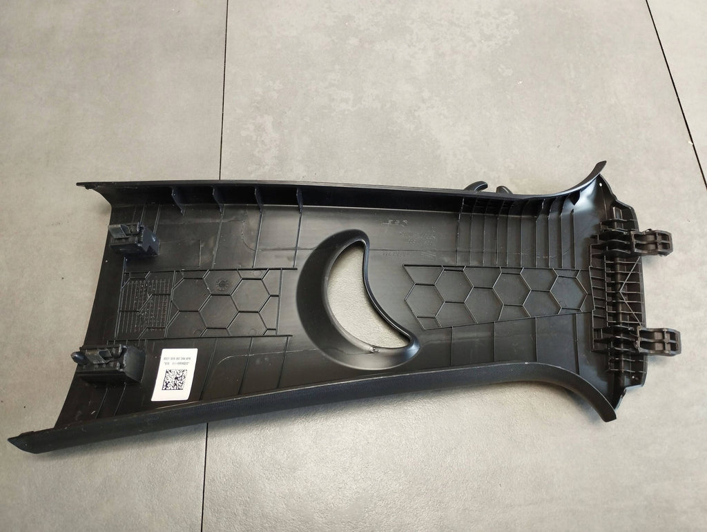 Seat Leon IV 2024 POST COVER RIGHT 5FA867244
