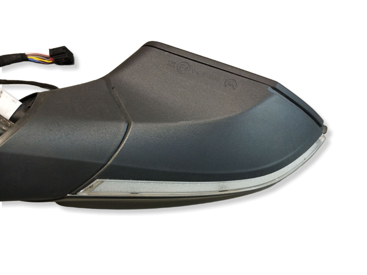 Seat Leon IV FR MIRROR RIGHT 13+2 PINS