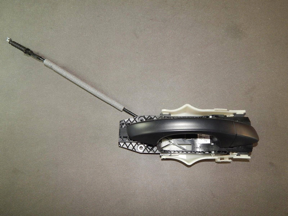 Skoda Octavia Mk3 DOOR HANDLE RIGHT REAR 5G0837206