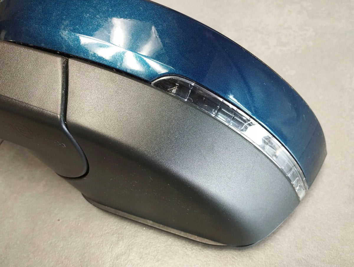 Skoda Octavia Mk4 MIRROR LEFT LW5Q 10+2 PINS ASSISTANT