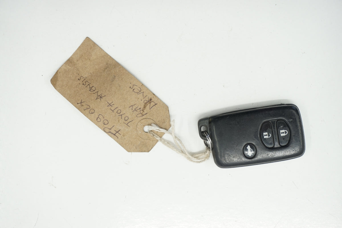 TOYOTA AVENSIS T27 REMOTE CONTROL KEY SMART KEY