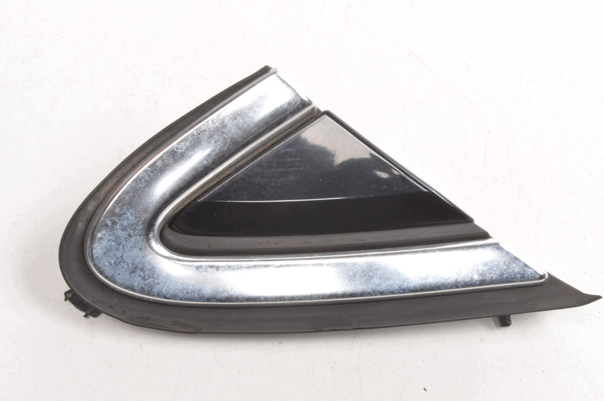 TRIANGLE CAP RIGHT VOLVO V40 II 31349230