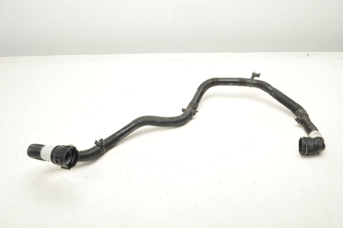 Tesla MODEL 3 PIPE WATER CABLE 1077585-00