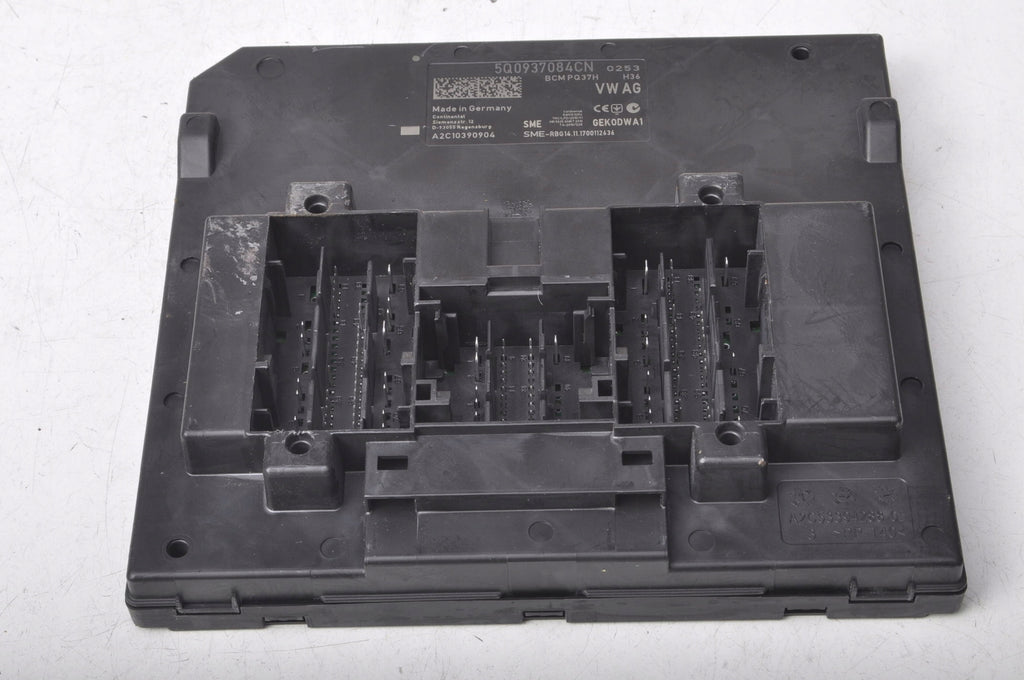 VOLKSWAGEN GOLF VII BOX BSI MODULE 5Q0937084CN