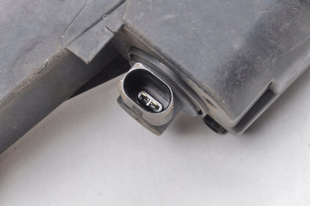 VOLKSWAGEN PASSAT B7 HALOGEN RIGHT