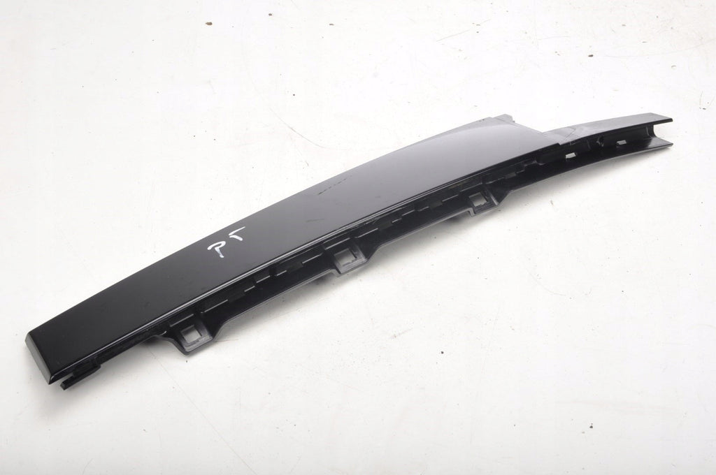 VOLKSWAGEN T-ROC POST COVER PLASTIC OUTER RIGHT REAR 2GA839902A