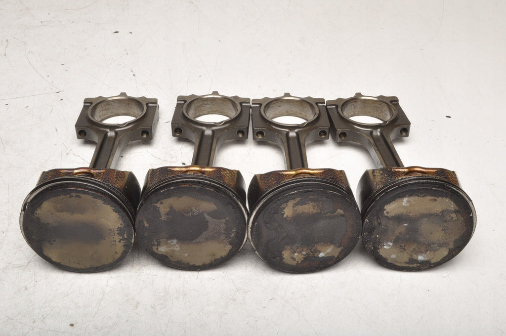 VOLVO C30 2.0 16V 145KM PISTON WITH CONNECTING ROD