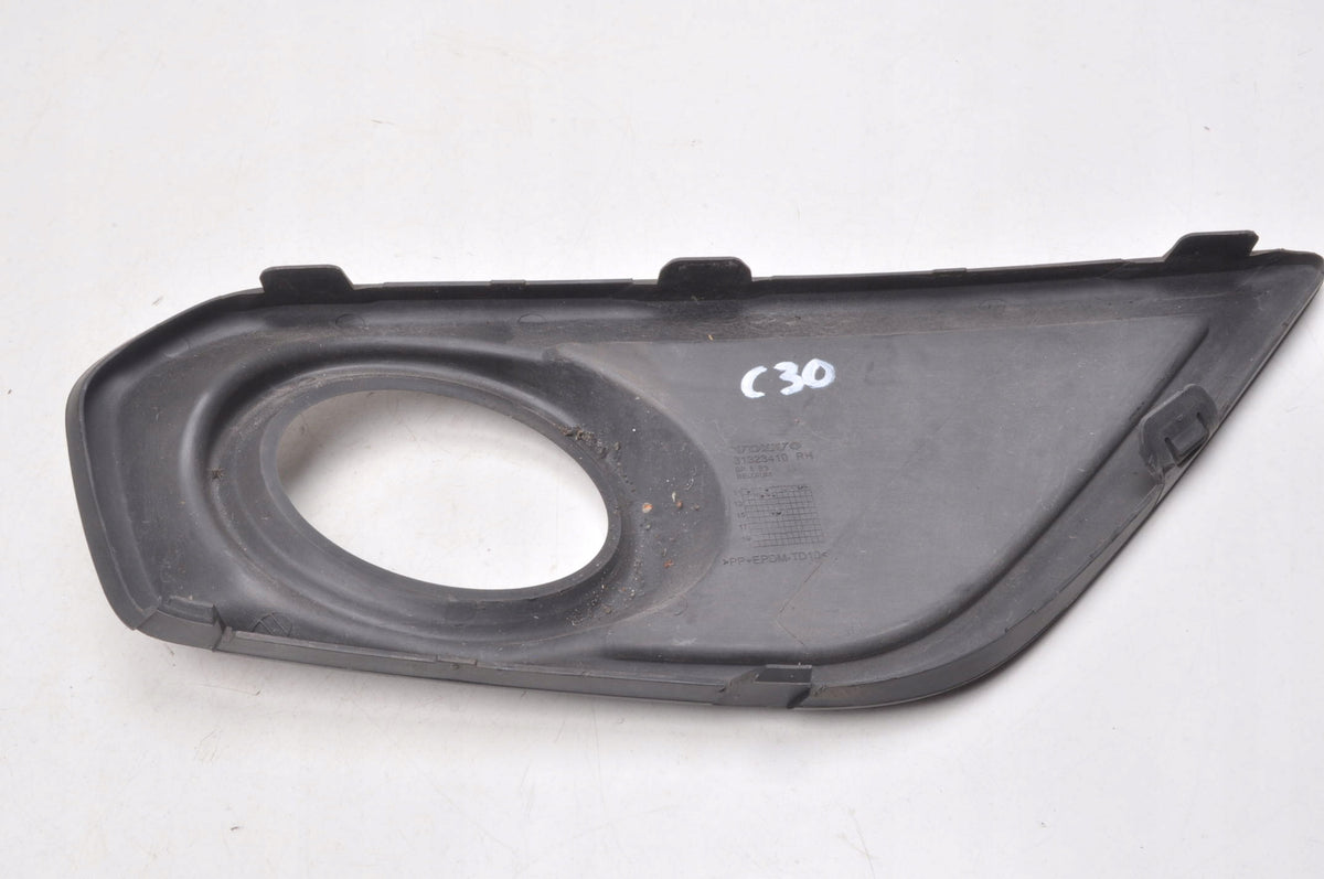 VOLVO C30 FRAME HALOGEN GRILLE RIGHT LIFT 31323410