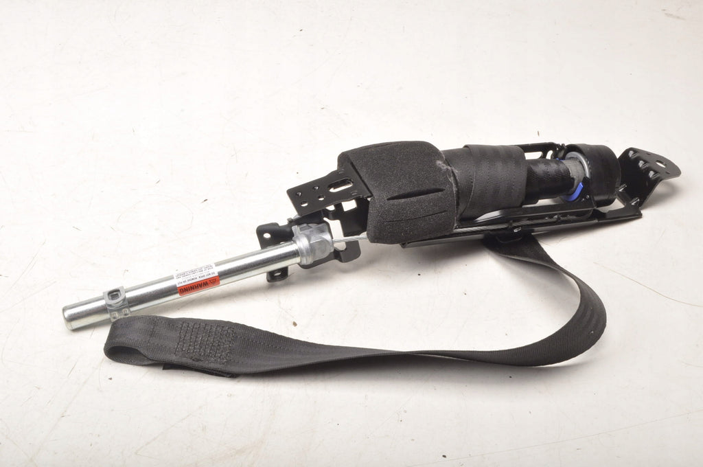 VOLVO C30 SEAT BELT RIGHT FRONT 31320499