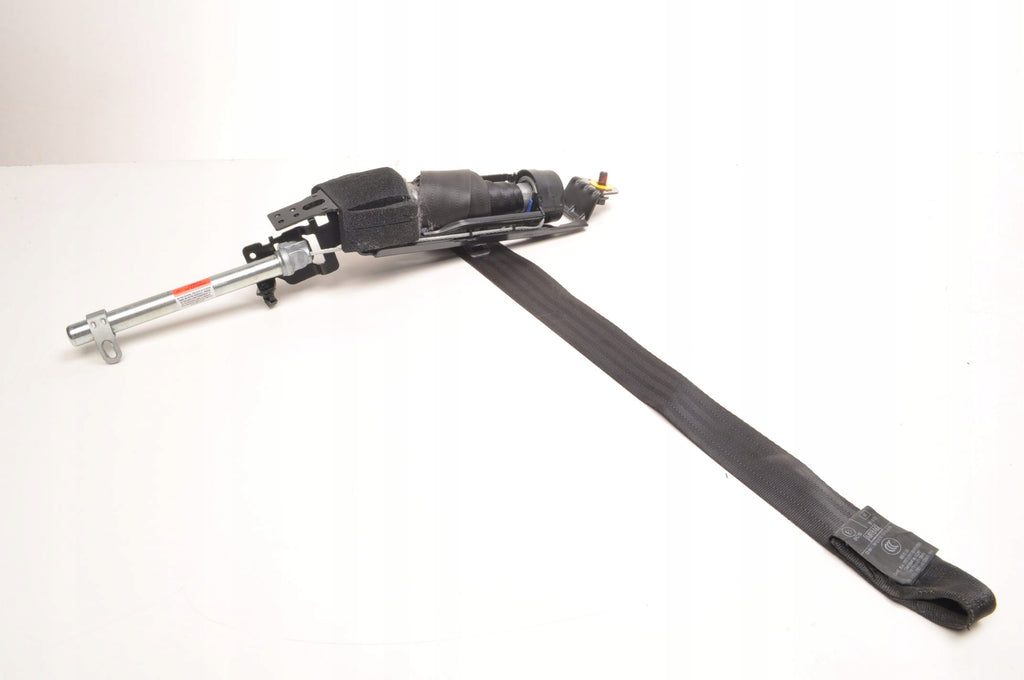 VOLVO C30 SEAT BELT RIGHT FRONT HB 3D 9123539