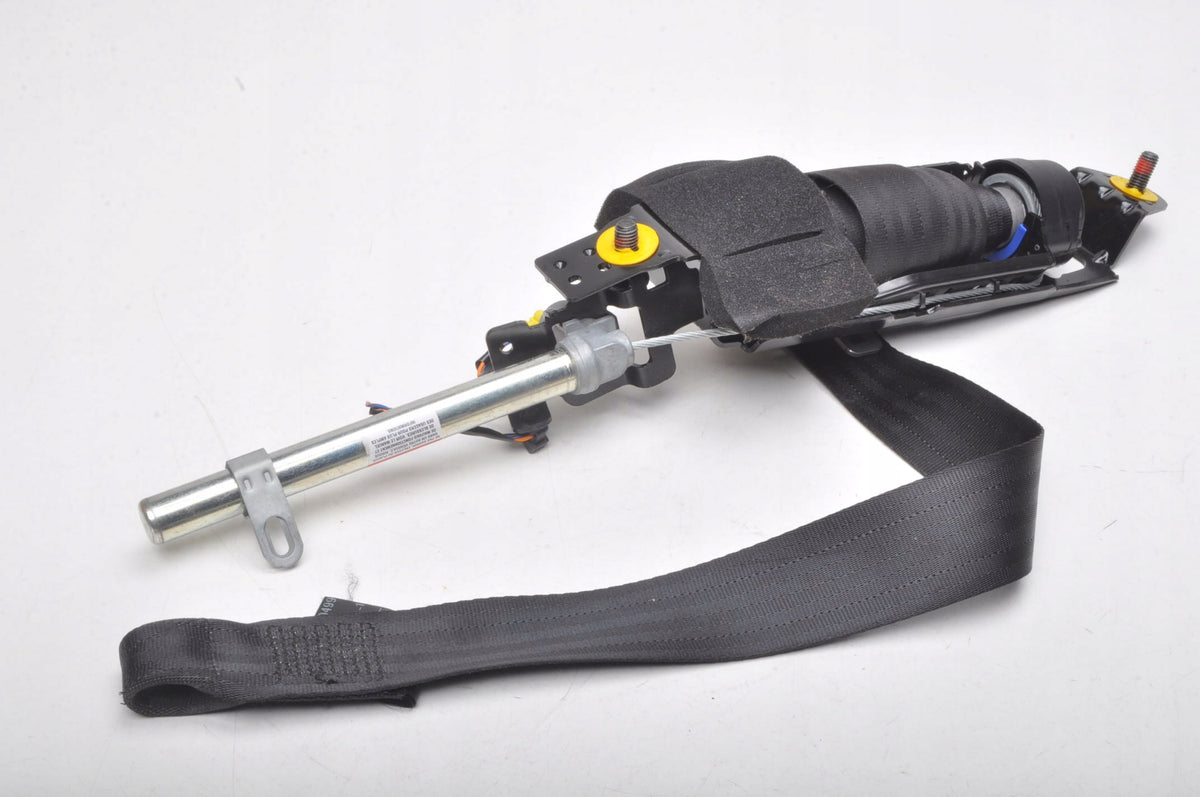 VOLVO C30 SEAT BELT RIGHT FRONT LIFT HB 3D 31320499