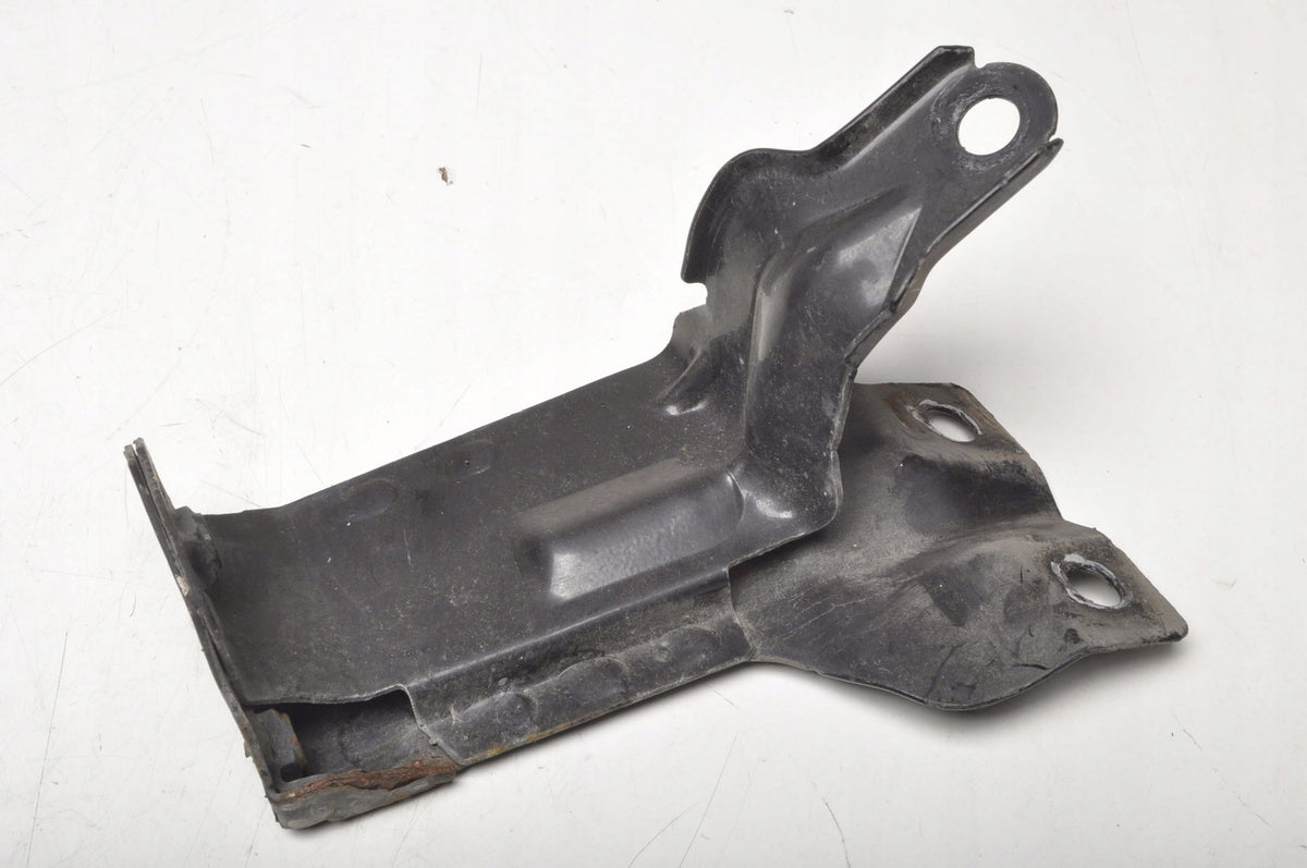 VOLVO S60 II V60 RADIATOR MOUNT LEFT