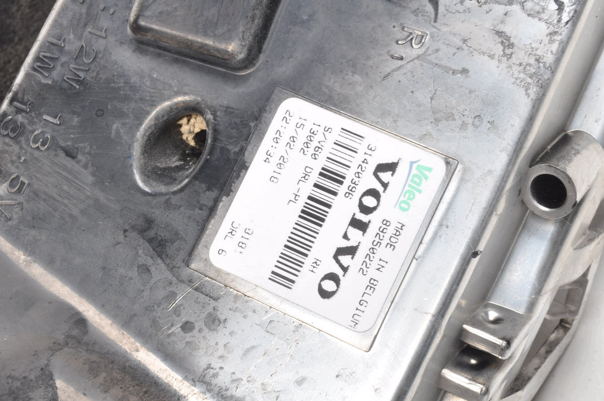 VOLVO S60 V60 LED LAMP RIGHT 31420396