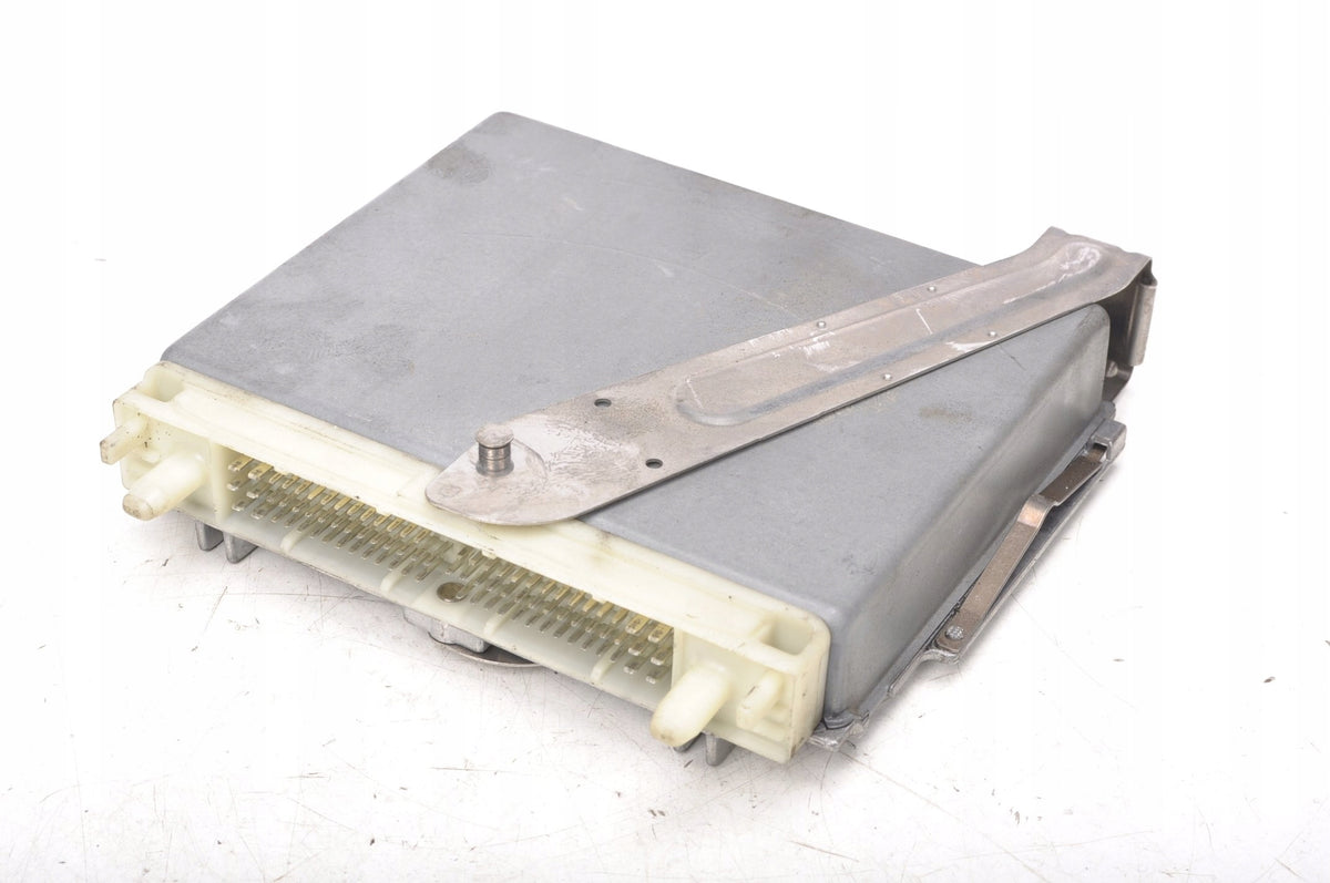 VOLVO S70 2.5 TDI COMPUTER ENGINE DRIVER P01270297