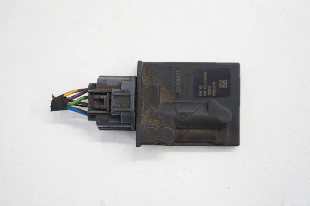 VOLVO S90 V90 17R FUEL PUMP CONTROLLER MODULE 32203571