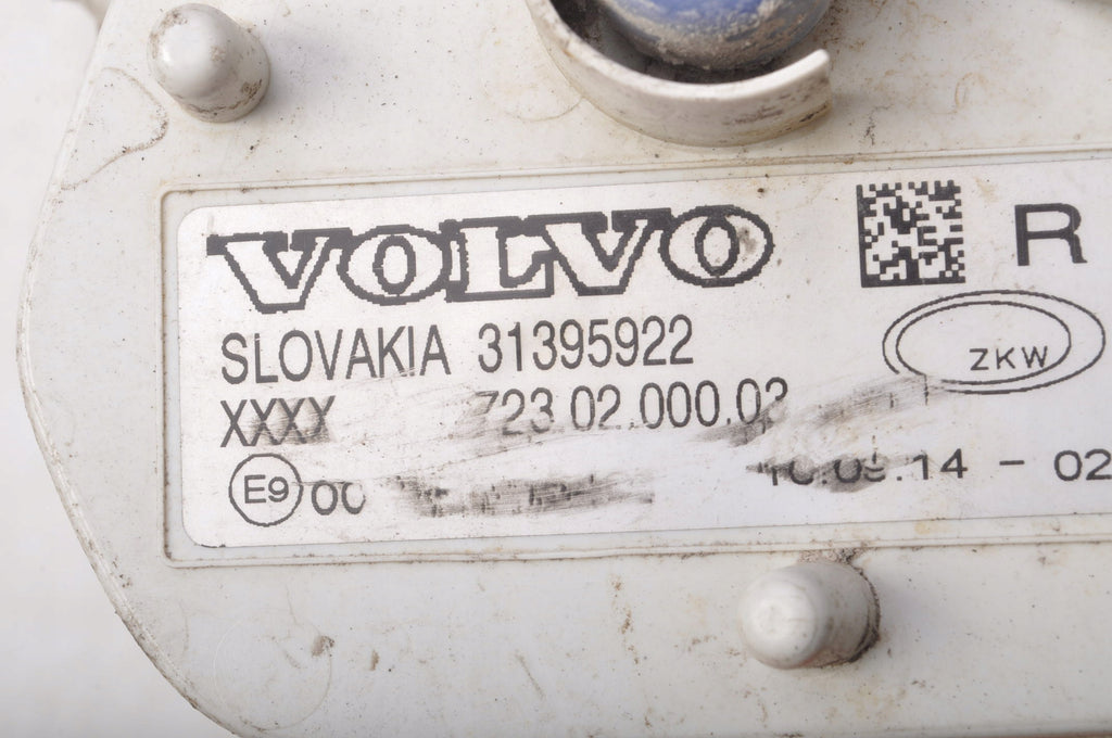 VOLVO V40 II HALOGEN RIGHT LED DRL 31395922