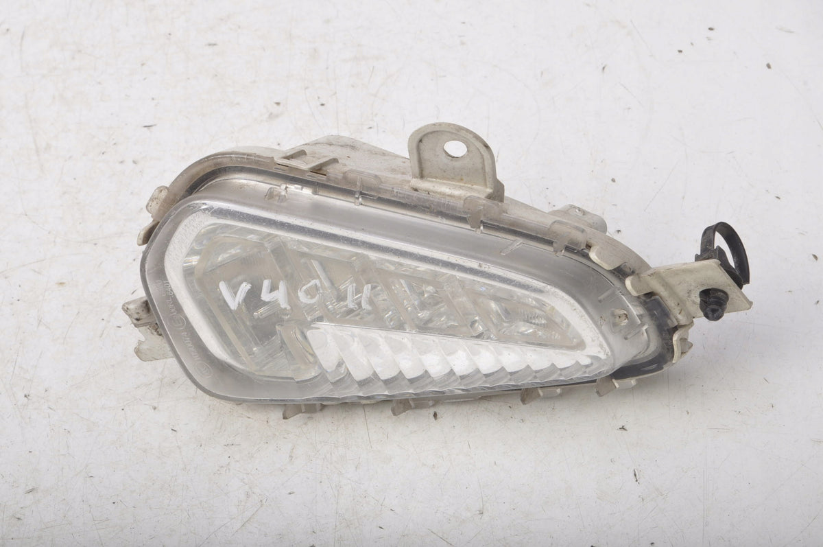 VOLVO V40 II HALOGEN RIGHT LED DRL 31395922