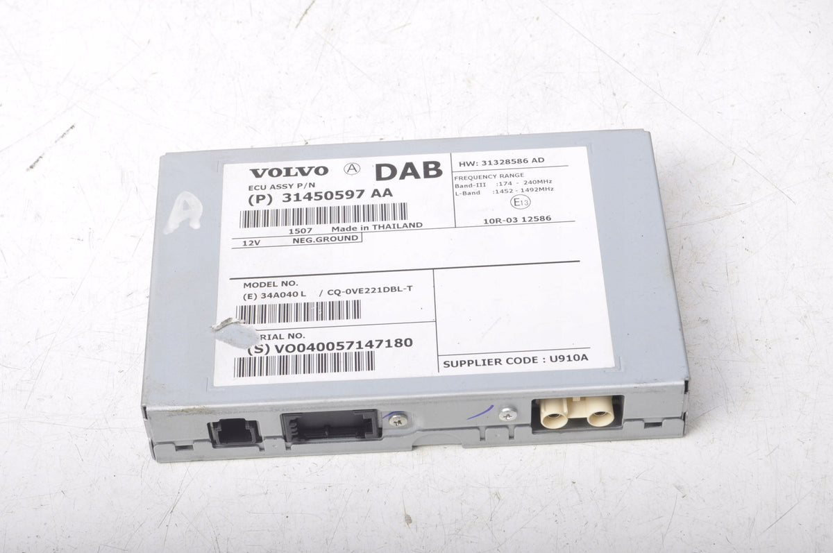 VOLVO V40 II RADIO AMPLIFIER 31450597