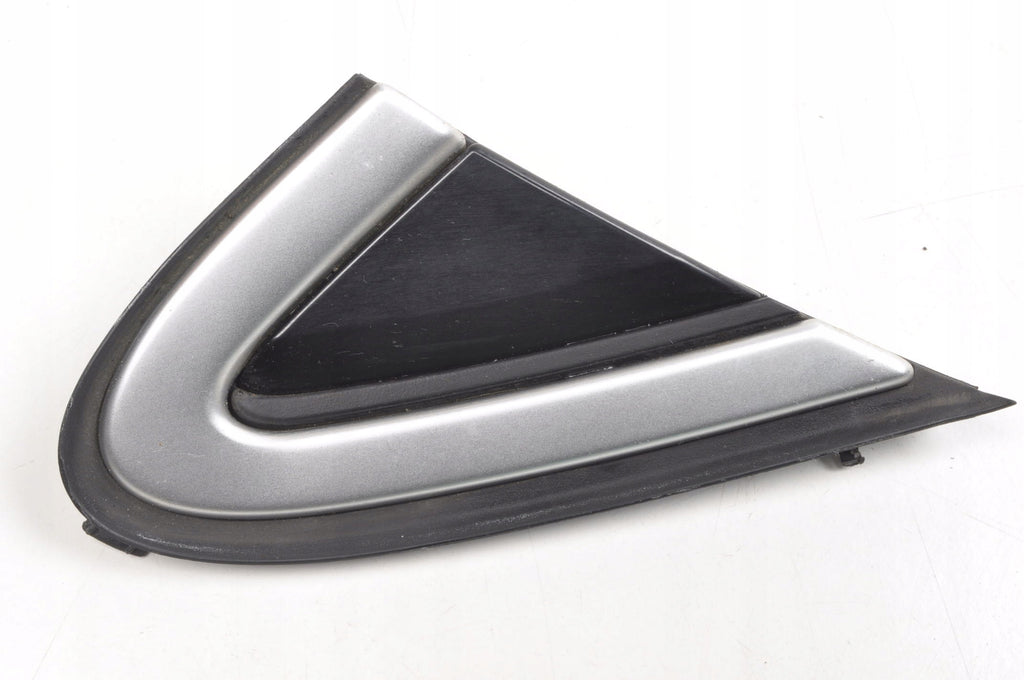 VOLVO V40 II TRIANGLE FENDER GUARD RIGHT 31349230