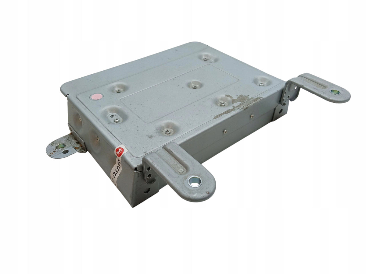 VOLVO V60 AND 31409935 AMPLIFIER