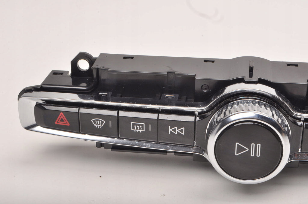 VOLVO XC40 II CENTER RADIO CONTROL PANEL 31456672