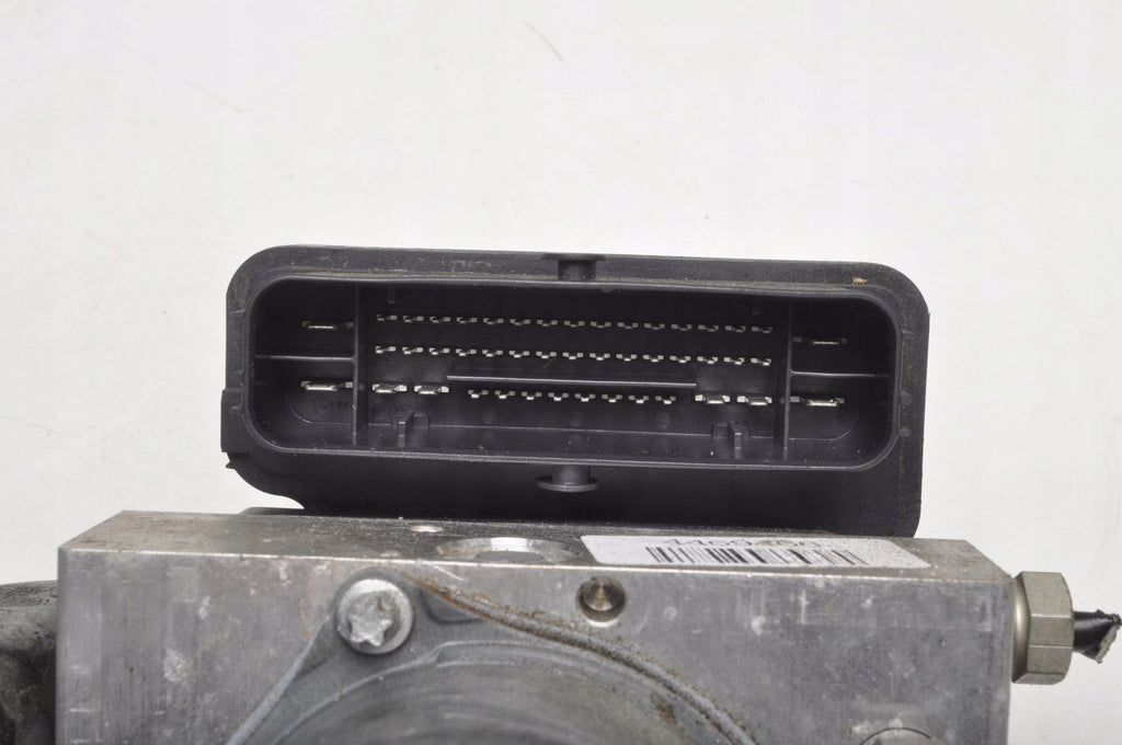 VOLVO XC40 II PUMP ABS HANDLE 2021 R 32281466