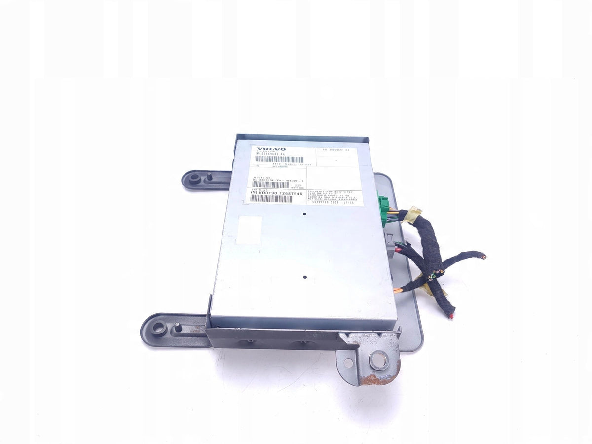 VOLVO XC60 AND 30659686 AMPLIFIER