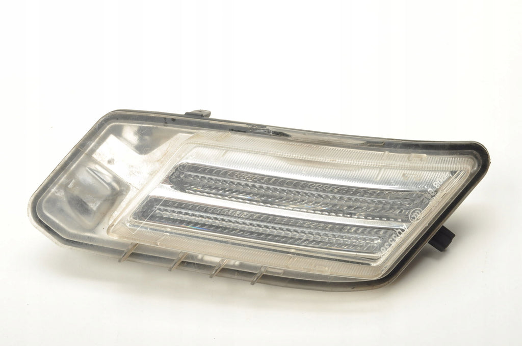 VOLVO XC60 AND HALOGEN RIGHT 89052027