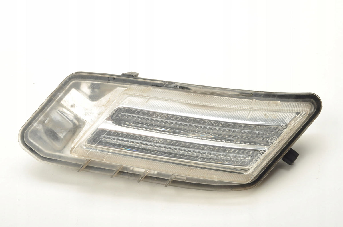 VOLVO XC60 AND HALOGEN RIGHT 89052027