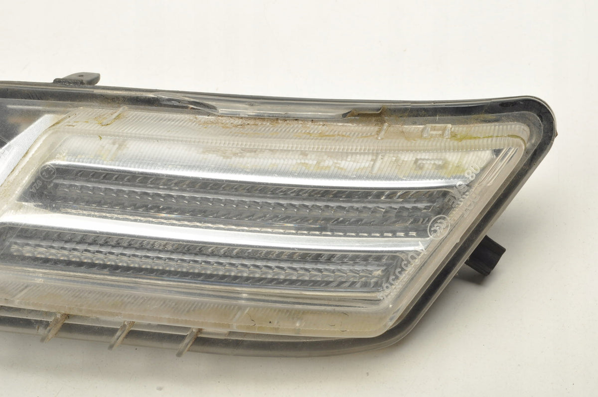 VOLVO XC60 AND HALOGEN RIGHT