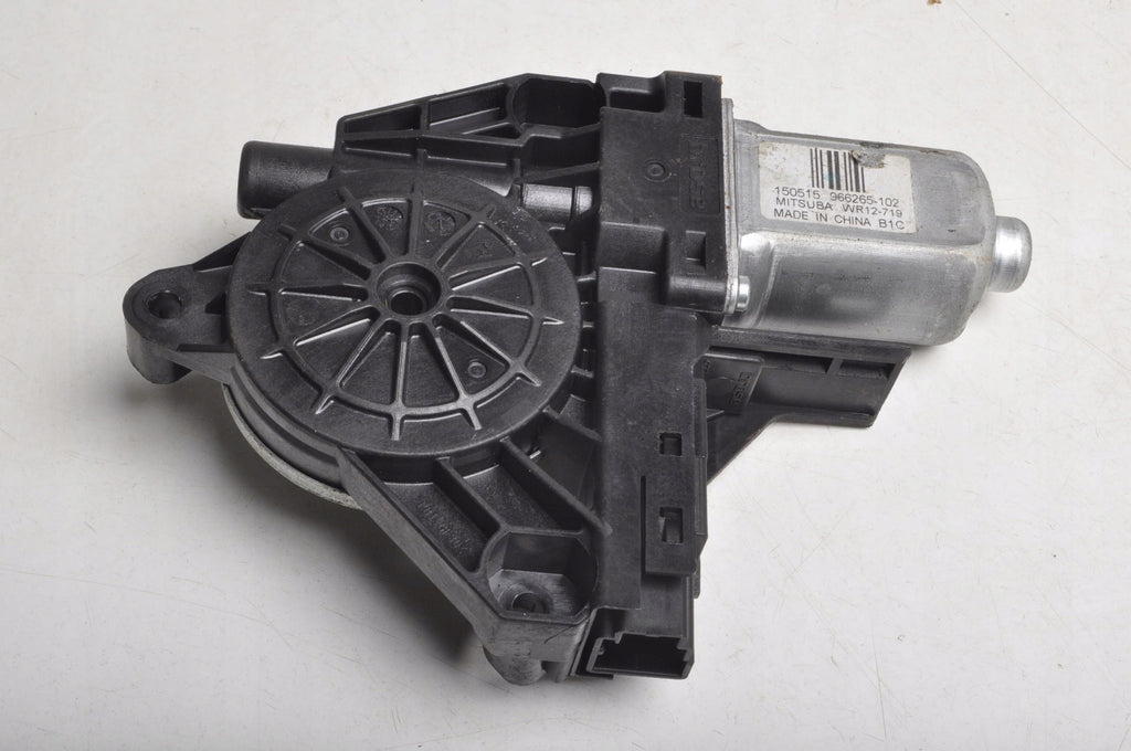 VOLVO XC60 AND WINDSCREEN MOTOR RIGHT REAR 966265-102