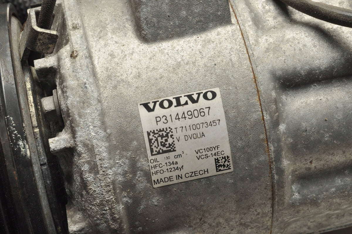 VOLVO XC60 II 2.0 D4 COMPRESSOR AIR CONDITIONING COMPRESSOR 31449067