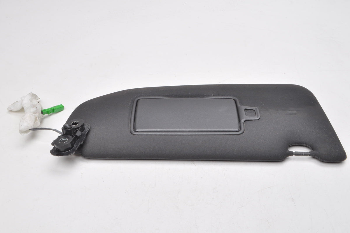 VOLVO XC60 II SUN VISOR RIGHT