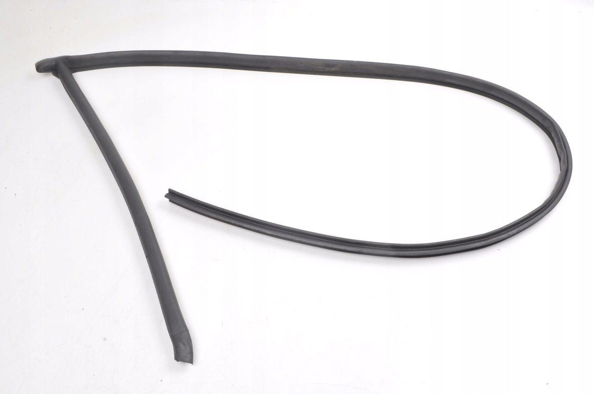 VOLVO XC60 II THRESHOLD STRIP GASKET S1XMC RIGHT