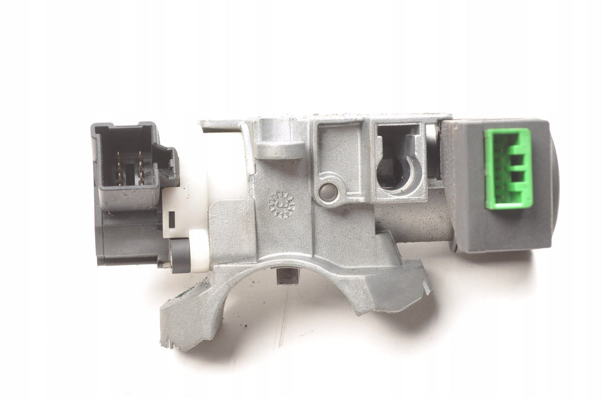 VOLVO XC90 8673073 KEY IGNITION
