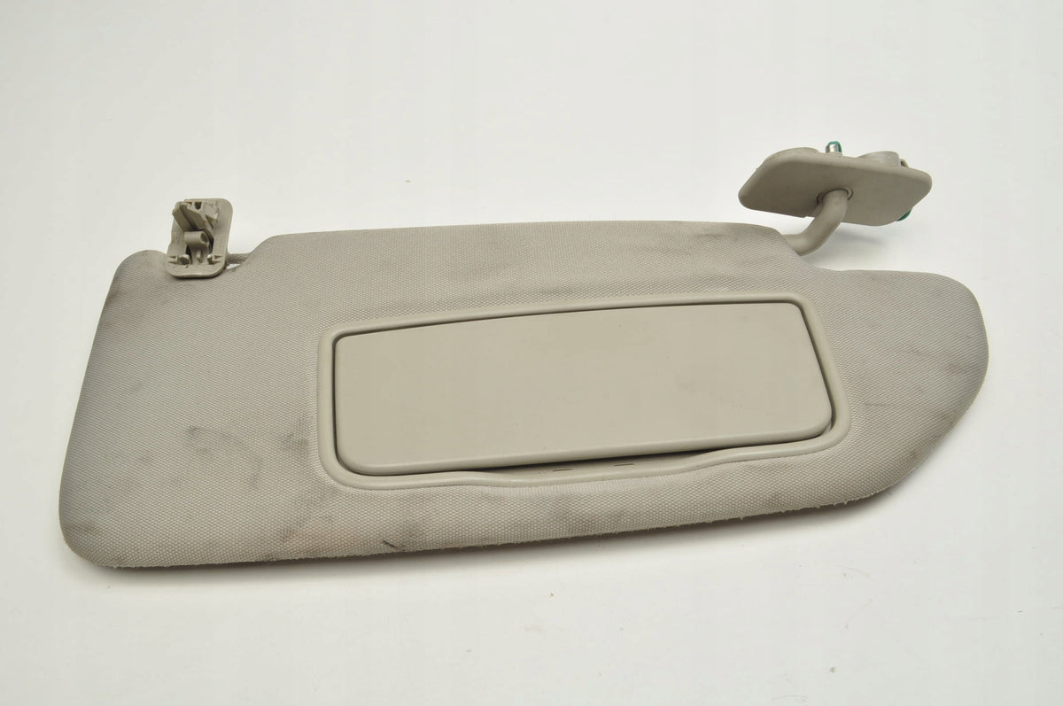 VOLVO XC90 AND SUNFLOWER COVER RIGHT