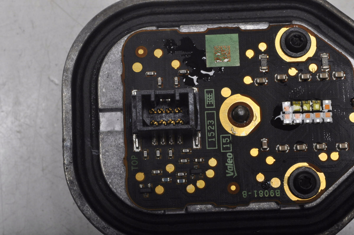 VOLVO XC90 II CONVERTER LED MODULE
