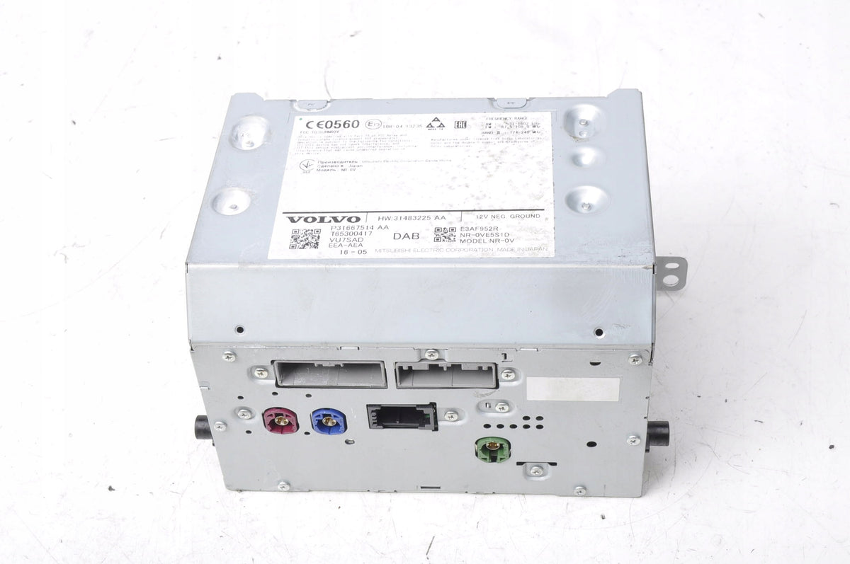 VOLVO XC90 II RADIO 31667514