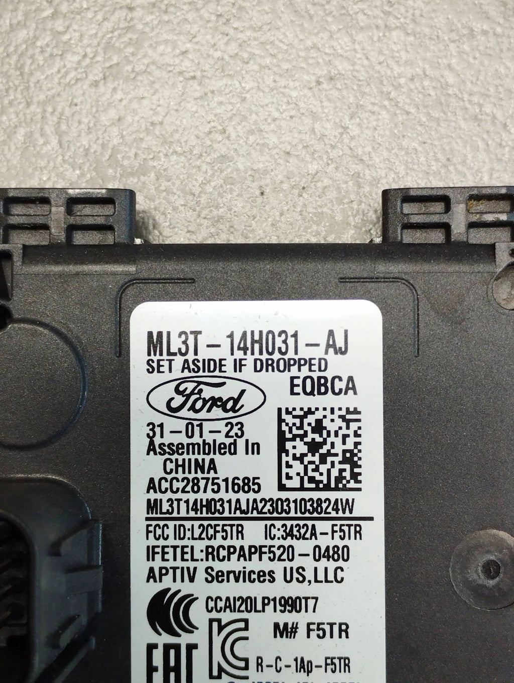 VW Amarok II DEAD FIELD SENSOR ML3T14H031AJ