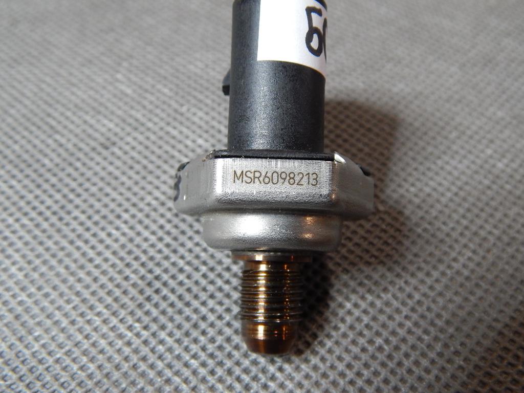 VW GOLF 7 SPORTSVAN FUEL SENSOR MSR6098213