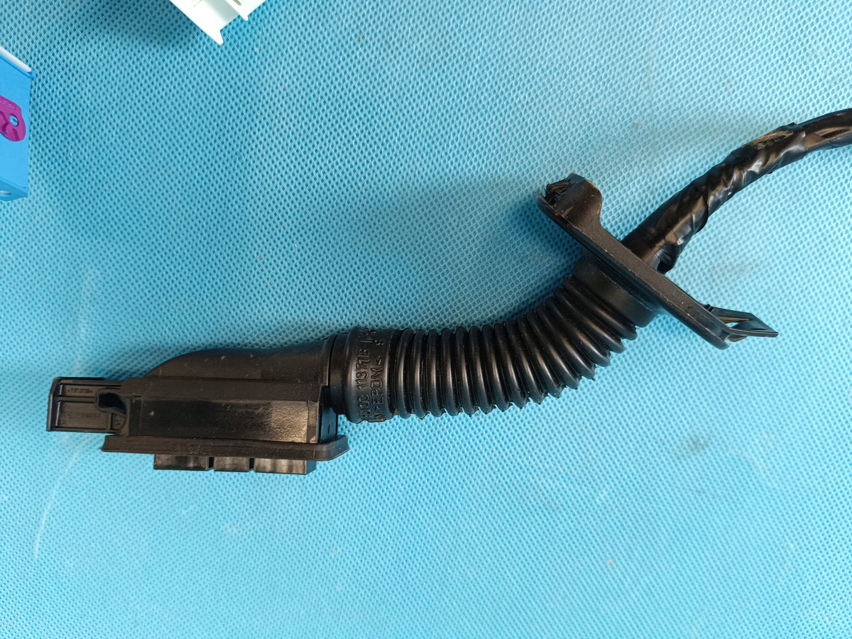 VW GOLF 8 LIFT VARIANT 1.5 TSI 2026 R DOOR HARNESS RIGHT FRONT 5H4971121DE