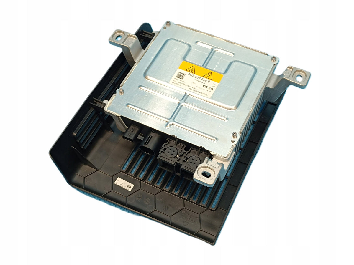 VW GOLF 8 VARIANT LIFT 2024 R CONVERTER VOLTAGE CONTROLLER 5QS959682B