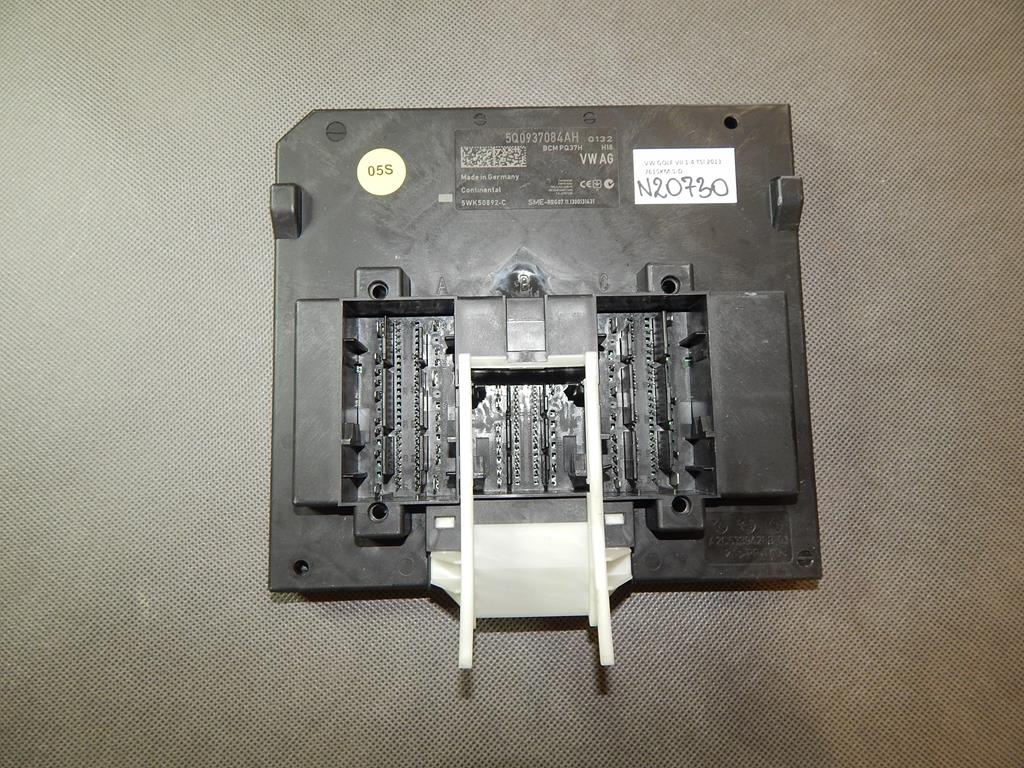 VW GOLF VII DRIVER MODULE BORDNETZ 5Q0937084AH