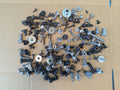 VW GOLF VIII VARIANT 1.5 e-TSI 110KW 2021 R CABIN INTERIOR SCREWS 1,80KG