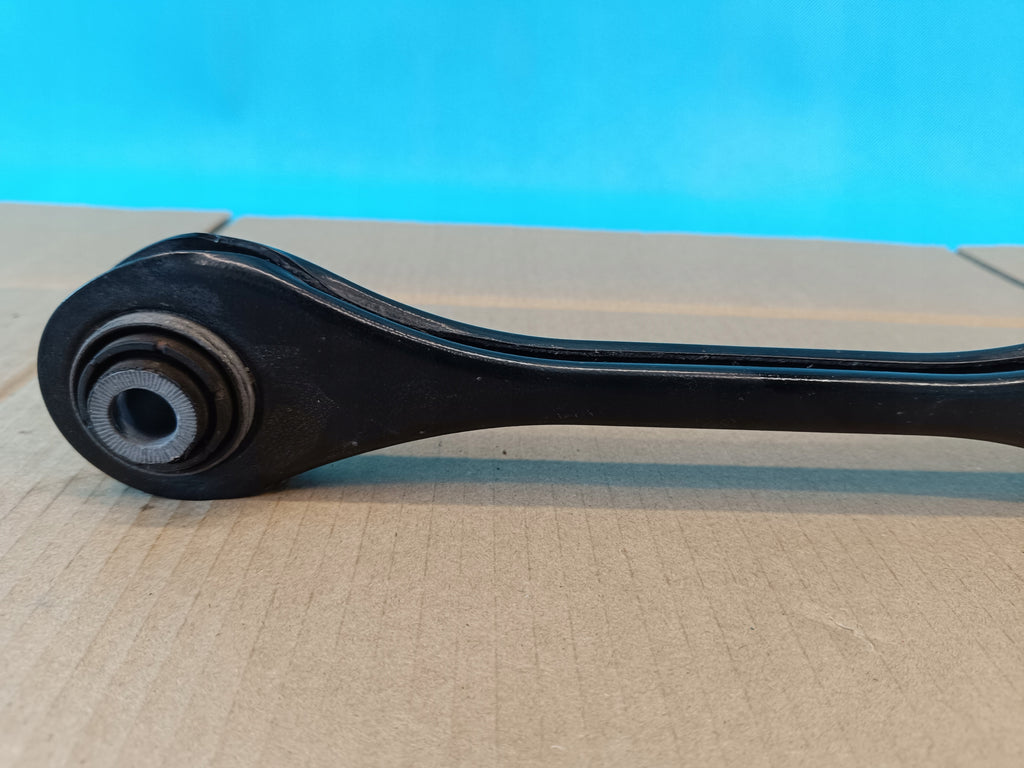 VW GOLF VIII VARIANT 1.5 e-TSI 110KW 2021 R CONTROL ARM RIGHT REAR 5Q0501529G