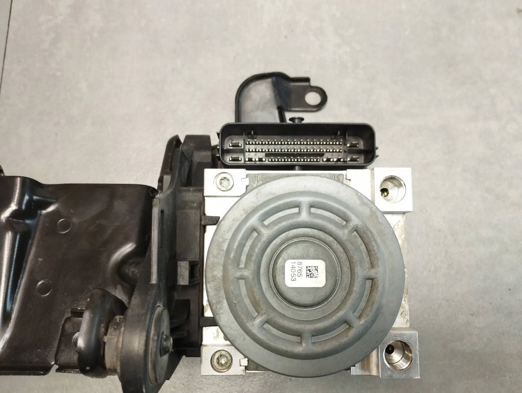 VW Golf VII 7 R 2.0 TSI ABS PUMP 3Q0907379K