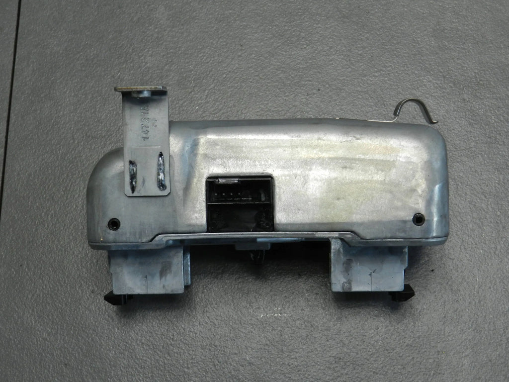 VW Golf VIII HANDLEBAR LOCK 2Q0905861B