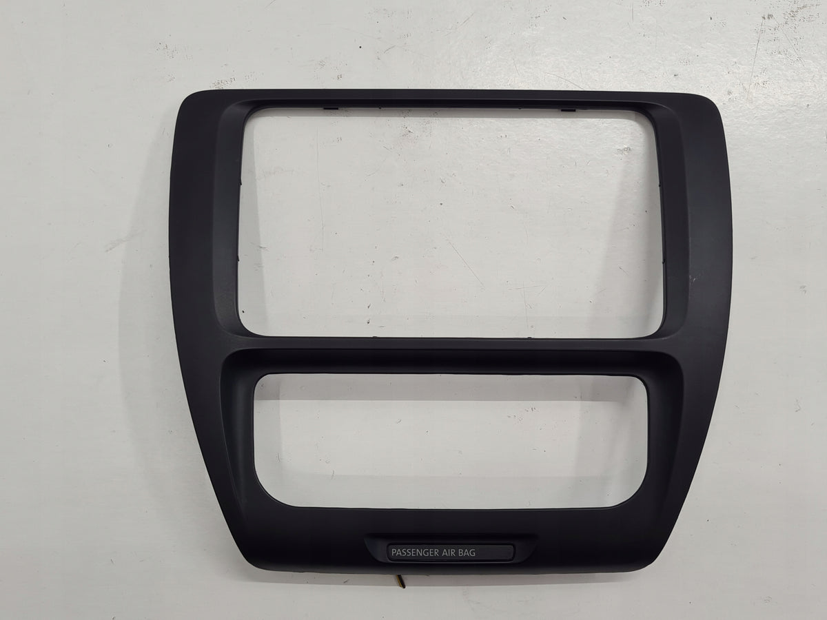 RÁMEČEK AUTORÁDIA VW JETTA 5C 5C6858069A